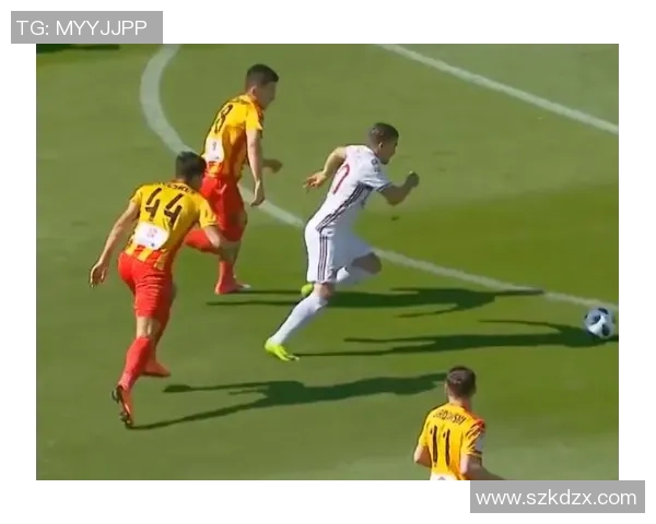 足球巨星设奇招用考题方式检验女友真情与智慧双重魅力 足球巨星设奇招用考题方式检验女友真情与智慧双重魅力